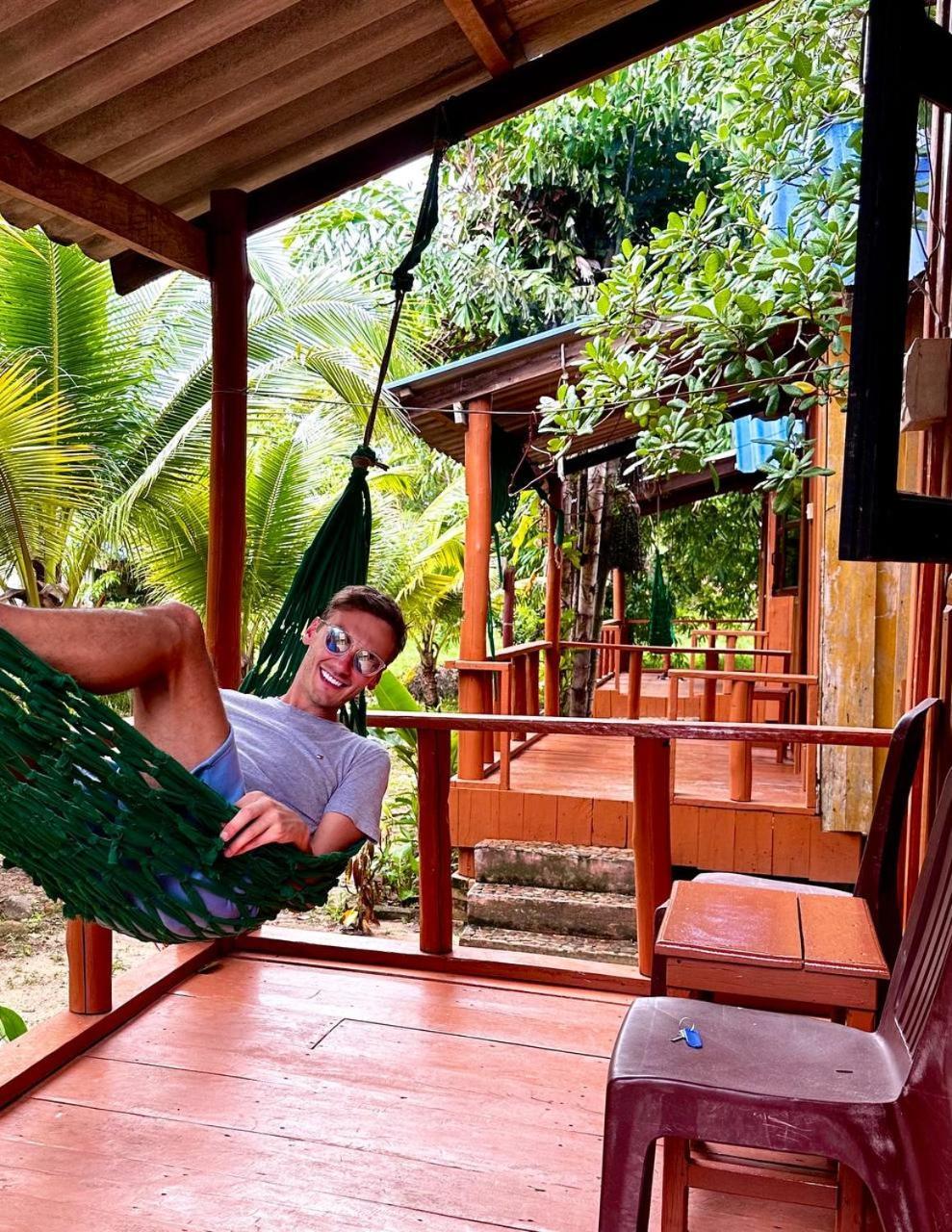 Mangrove Beach Bungalows Koh Rong Sanloem Exteriör bild
